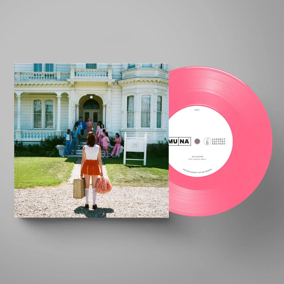 Silk Chiffon 7" + MUNA Black Vinyl Bundle - Image 4